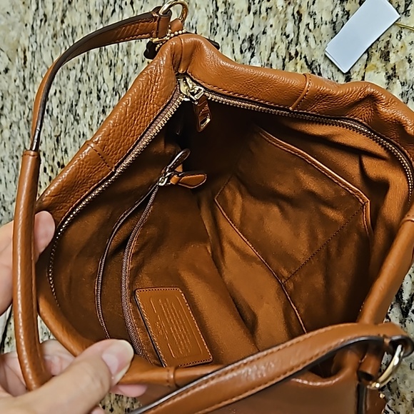 Coach Peppled Leathet Purse, Camel excellent condition - Picture 6 of 6